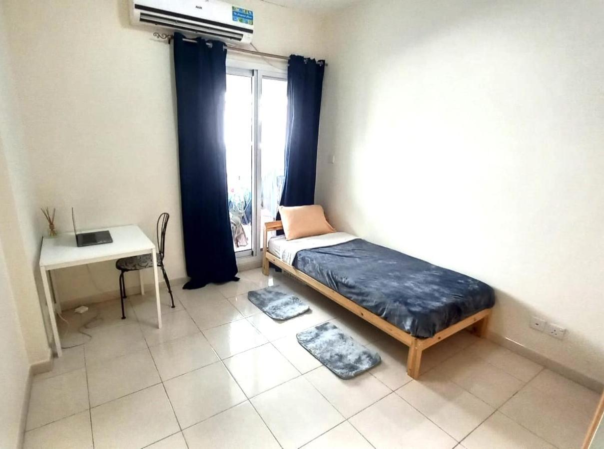 Dubai Homestay - Private Single Room Kültér fotó